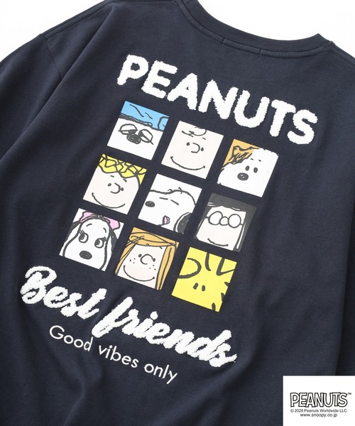 PEANUTS(ピーナッツ)の「PEANUTS フレンズ柄サガラ刺繍ヘビーウェイトドロップショルダーT 半袖(Tシャツ/カットソー・メンズ・ネイビー/グレイッシュベージュ/オフホワイト・M/L/LL)」の14枚目の写真