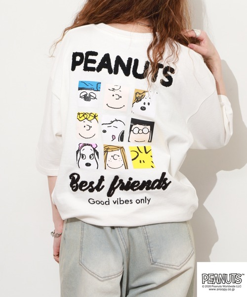 PEANUTS(ピーナッツ)の「PEANUTS フレンズ柄サガラ刺繍ヘビーウェイトドロップショルダーT 半袖(Tシャツ/カットソー・メンズ・ネイビー/グレイッシュベージュ/オフホワイト・M/L/LL)」の18枚目の写真