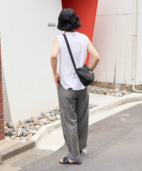 FREAK'S STORE(フリークスストア)の「Americana/アメリカーナ クロップド ノースリーブ ヘンリーネックトップス(Tシャツ/カットソー・レディース・グレー/ホワイト/ピンク・フリ-)」の6枚目の写真