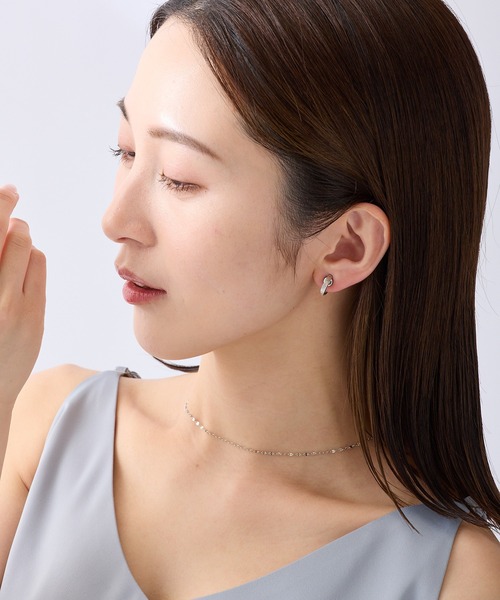 CALIN STANDARD(カリンスタンダード)の「◆金属アレルギー対応◆◆made in japan◆【痛くない】【落ちにくい】【片手で簡単】 スターダストライン マグネットイヤリング(イヤリング・レディース・ゴールド/シルバー・FREE)」の4枚目の写真