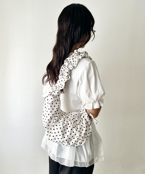 wears(ウェアーズ)の「2wayドットギャザーワンショルダーバッグ(ショルダーバッグ・レディース・ブラック/ホワイト・FREE)」の15枚目の写真