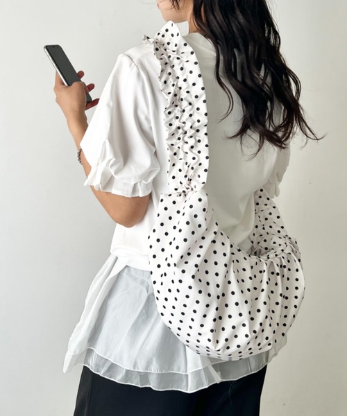 wears(ウェアーズ)の「2wayドットギャザーワンショルダーバッグ(ショルダーバッグ・レディース・ブラック/ホワイト・FREE)」の21枚目の写真