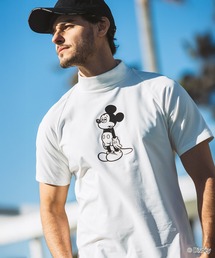 LUXEAKMPLUS（リュクスエイケイエムプラス）の「LUXEAKMPLUS(リュクスエイケイエムプラス)ゴルフ【ミッキーマウス】アンニュイフェイスモックネック半袖Tシャツ（Tシャツ/カットソー）」