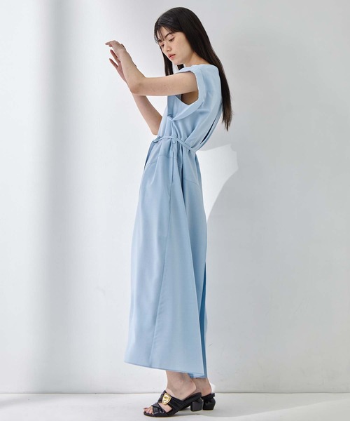 STUDIOUS（ステュディオス）の「【STUDIOUS/ステュディオス】Back Tucked Dress/バックタックドレス（ワンピース・レディース・ブラウン/ライトブルー/グレー・1/2）」の17枚目の写真