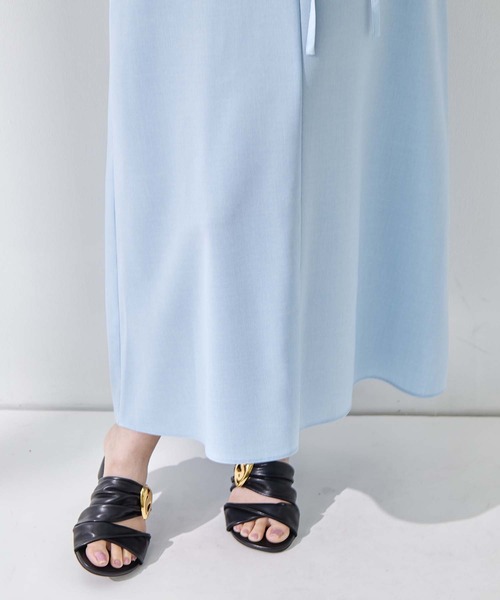 STUDIOUS（ステュディオス）の「【STUDIOUS/ステュディオス】Back Tucked Dress/バックタックドレス（ワンピース・レディース・ブラウン/ライトブルー/グレー・1/2）」の22枚目の写真