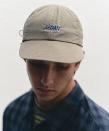 SEDAN ALL-PURPOSE（セダンオールパーパス）の「SEDAN ALL-PURPOSE | テックロゴ キャンプキャップ MEN（キャップ）」