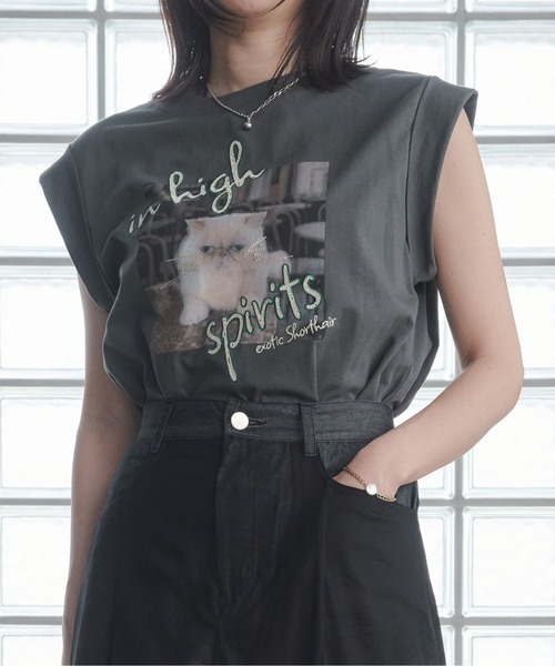 Pqran(クラン)の「CATプリント刺繍トップス(Tシャツ/カットソー・レディース・オフホワイト/チャコールグレー・FREE)」の2枚目の写真