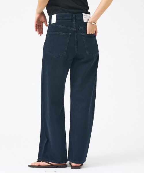 AGOLDE(エーゴールドイー)の「【AGOLDE/エーゴールドイー】Low Curve Crop Jean (Weightless) In Crushed クロップド カーブデニム(デニムパンツ・レディース・ブラック・24/25/26)」の20枚目の写真