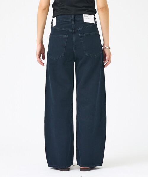 AGOLDE(エーゴールドイー)の「【AGOLDE/エーゴールドイー】Low Curve Crop Jean (Weightless) In Crushed クロップド カーブデニム(デニムパンツ・レディース・ブラック・24/25/26)」の8枚目の写真