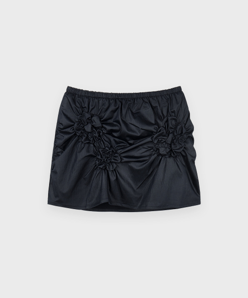 SINOON（シヌーン）の「[エンミクス LILLI 着用] Flower Scrunch Skirt (Navy)（スカート・レディース・ネイビー・FREE）」の5枚目の写真