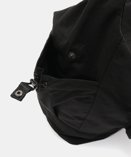 B.C STOCK(ベーセーストック)の「FELLOWWW / フェロー NY SHOULDER BAG(ショルダーバッグ・メンズ・ブラック/ブラウン/ネイビー・FREE)」の11枚目の写真