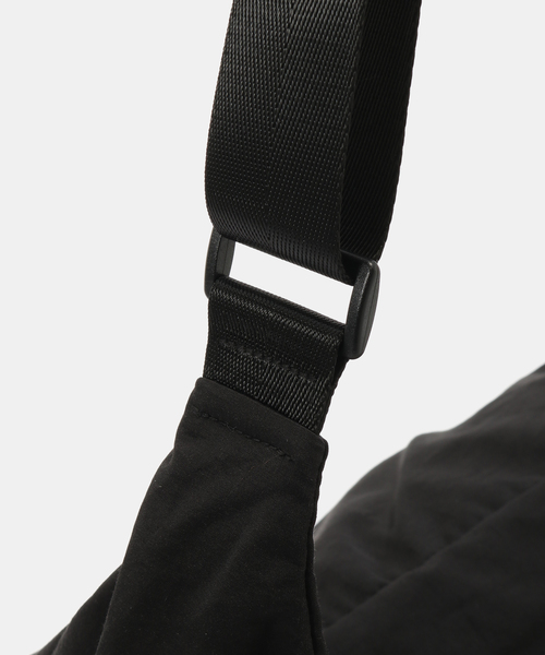 B.C STOCK(ベーセーストック)の「FELLOWWW / フェロー NY SHOULDER BAG(ショルダーバッグ・メンズ・ブラック/ブラウン/ネイビー・FREE)」の13枚目の写真