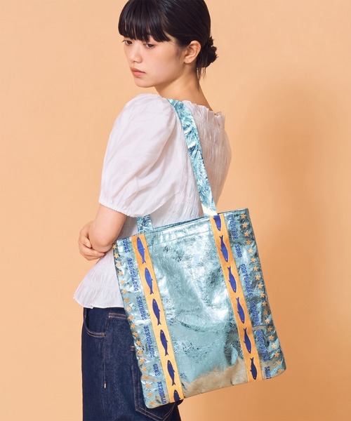 Casselini(キャセリーニ)の「Casselini(キャセリーニ)メタリック刺繍トート(トートバッグ・レディース・シャンパン/ピンク/ブルー/シルバー・FREE)」の2枚目の写真