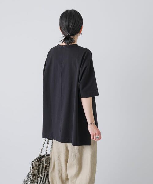 かぐれ(カグレ)の「オーバークルーネックカットソー(Tシャツ/カットソー・レディース・ブラック/オフホワイト・FREE)」の14枚目の写真