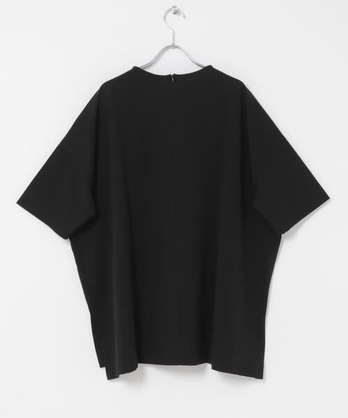 かぐれ(カグレ)の「オーバークルーネックカットソー(Tシャツ/カットソー・レディース・ブラック/オフホワイト・FREE)」の16枚目の写真