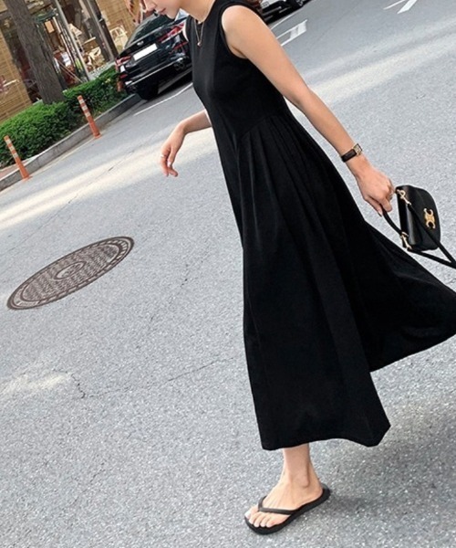 YUGA（ユーガ）の「YUGA_YGMC　　Korean-style　Sleeveless cut-and-sew dress（ワンピース・レディース・ブラック/カーキ/オフホワイト・FREE）」の10枚目の写真