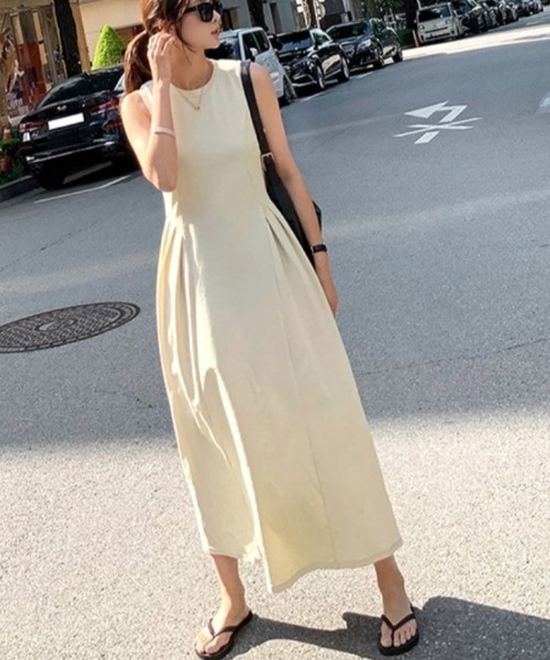 YUGA（ユーガ）の「YUGA_YGMC　　Korean-style　Sleeveless cut-and-sew dress（ワンピース・レディース・ブラック/カーキ/オフホワイト・FREE）」の16枚目の写真