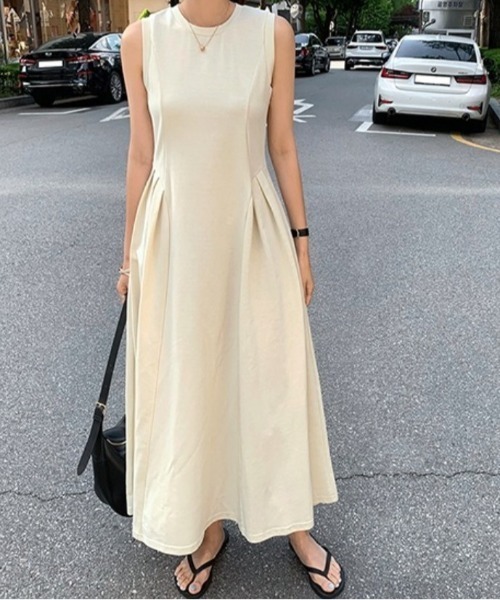 YUGA（ユーガ）の「YUGA_YGMC　　Korean-style　Sleeveless cut-and-sew dress（ワンピース・レディース・ブラック/カーキ/オフホワイト・FREE）」の18枚目の写真