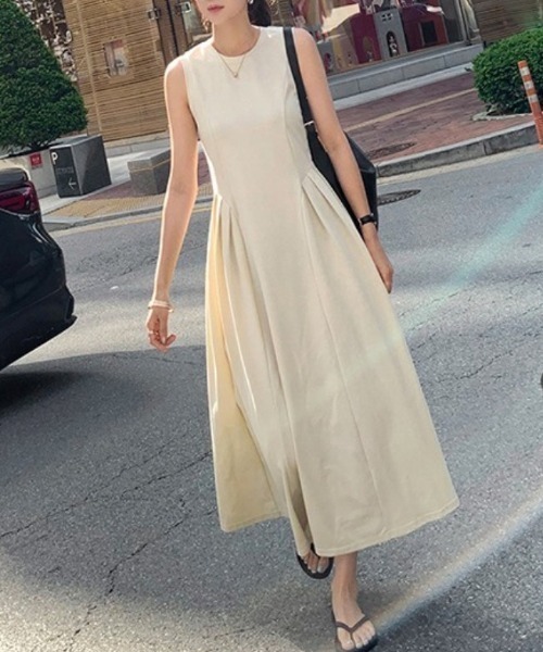 YUGA（ユーガ）の「YUGA_YGMC　　Korean-style　Sleeveless cut-and-sew dress（ワンピース・レディース・ブラック/カーキ/オフホワイト・FREE）」の22枚目の写真