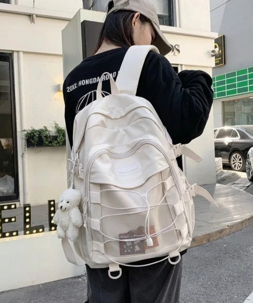 HAILY(ヘイリー)の「フロントメッシュ×ドローコード多機能バックパック/通勤通学/リュック/ユニセックス(バックパック/リュック・レディース・ブラック/アイボリー・FREE)」の11枚目の写真