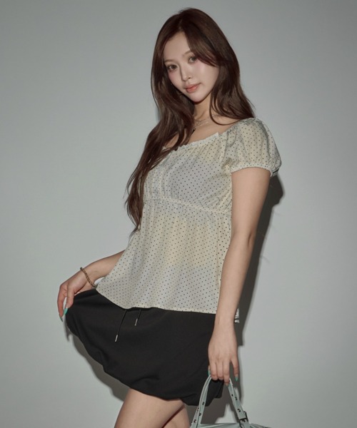 CeLess(セレス)の「Puff Sleeve Dot Peplum / パフスリーブ ドット柄ペプラム(シャツ/ブラウス・レディース・ホワイト/ブラック・FREE)」の1枚目の写真