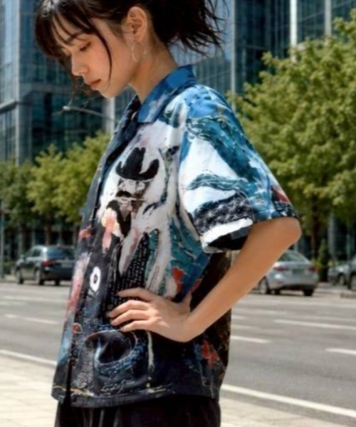 KAMINARI_TOKIO（カミナリトキオ）の「ミッドナイトアートグラフィックブラウス（シャツ/ブラウス・レディース・ブラック・FREE）」の6枚目の写真