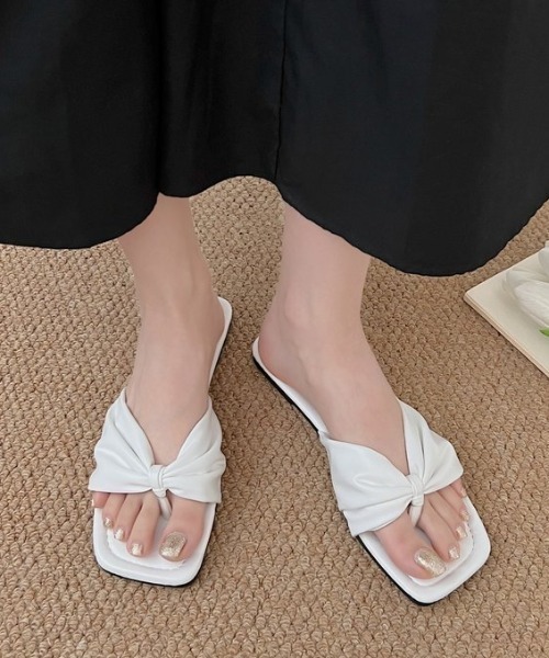 mebole(メボレ)の「フラットリボンサンダル(サンダル・レディース・ブラック/ホワイト/シルバー・SMALL/MEDIUM/LARGE)」の17枚目の写真