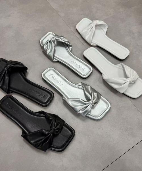 mebole(メボレ)の「フラットリボンサンダル(サンダル・レディース・ブラック/ホワイト/シルバー・SMALL/MEDIUM/LARGE)」の6枚目の写真