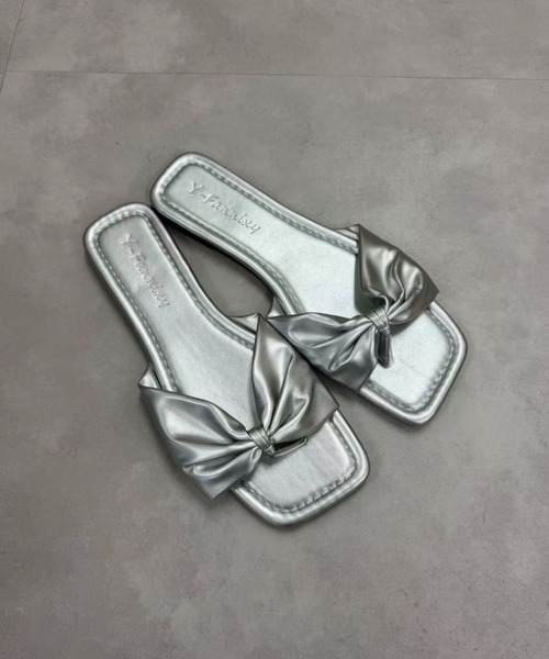 mebole(メボレ)の「フラットリボンサンダル(サンダル・レディース・ブラック/ホワイト/シルバー・SMALL/MEDIUM/LARGE)」の10枚目の写真
