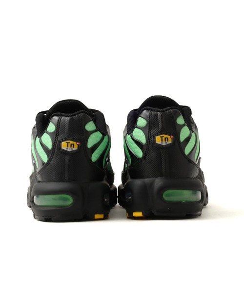 NIKE(ナイキ)の「NIKE AIR MAX PLUS / ナイキ エア マックス プラス【SP】(スニーカー・メンズ・ブラック×グリーン・26.5cm/27.5cm/28.5cm/26.0cm/27.0cm/28.0cm/29.0cm)」の3枚目の写真