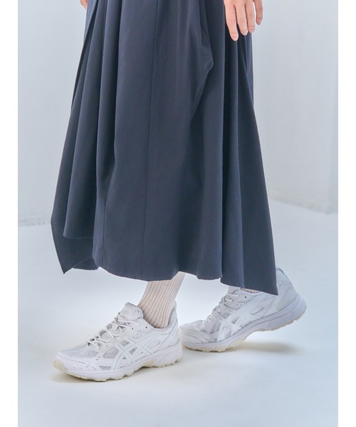 ASICS(アシックス)の「GEL-NUNOBIKI / ゲルヌノビキ(スニーカー・レディース・ホワイト×シルバー・22.5/24/26/24.5/28/25.5/27/27.5/25/26.5/23/23.5)」の16枚目の写真