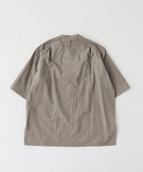 Ets.MATERIAUX(マテリオ)の「ETS.MATERIAUX(マテリオ) Sulfur Dyed スタンドシャツ(シャツ/ブラウス・メンズ・サックスブルー/カーキ/ホワイト・3/2)」の4枚目の写真