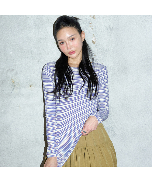 MORVE13(モルブ13)の「デュアルストライプTシャツ(オリーブカーキ)(Tシャツ/カットソー・レディース・オリーブ/パープル/ブラック・FREE)」の3枚目の写真