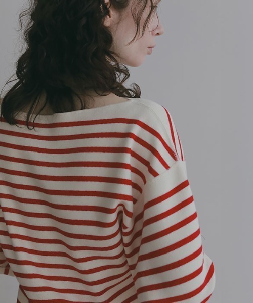 ETRE TOKYO(エトレトウキョウ)の「ボートネックニットプルオーバー(Tシャツ/カットソー・レディース・ネイビー/ブラック/レッド・FREE)」の6枚目の写真