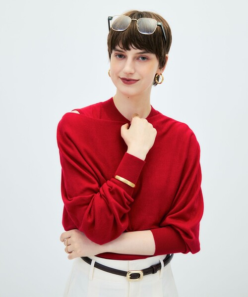NOLLEY’S Sophi(ノーリーズソフィ)の「ノースリーブハイネック+ポンチョセット(ニット/セーター・レディース・ダークブラウン/サックスブルー/レッド・38)」の7枚目の写真