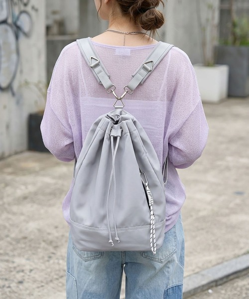 Editors Draw(エディターズドロー)の「【UNISEX】2way スリング ナップサック(バックパック/リュック・メンズ・グレー/ブラック・ONE SIZE)」の2枚目の写真