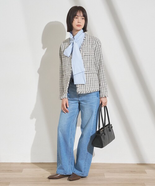 INDIVI(インディヴィ)の「【華やか/着回し力◎】上品ツイードVネックジャケット(ノーカラージャケット・レディース・サックスブルー系3/ブラック系3/ホワイト系6・13/15 /36/38/40/05/19)」の7枚目の写真