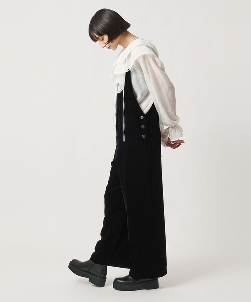 UNITED ARROWS(ユナイテッドアローズ)の「ベルベット サロペットパンツ(サロペット/オーバーオール・レディース・ネイビー/ブラック・38/36)」の10枚目の写真