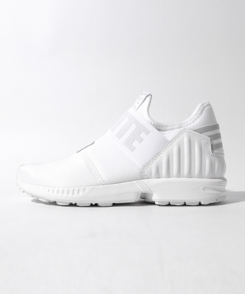 Ray BEAMS（レイビームス）の「●White Mountaineering×adidas / ZX FLUX（スニーカー・レディース・ホワイト/ブラック・24.5cm/24.0cm/23.5cm/25.0cm）」の7枚目の写真