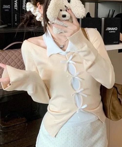 AsheKsha(アシクシャ)の「セット風オフショルダーリボン透かし編みニットトップス(ニット/セーター・レディース・レッド/ブラック/ベージュ・M)」の7枚目の写真