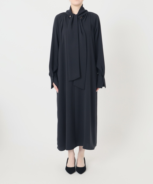 VERMEIL par iena(ヴェルメイユパーイエナ)の「《追加3》2WAY ボウタイワンピース(ワンピース・レディース・カーキ/ネイビー・FREE)」の21枚目の写真