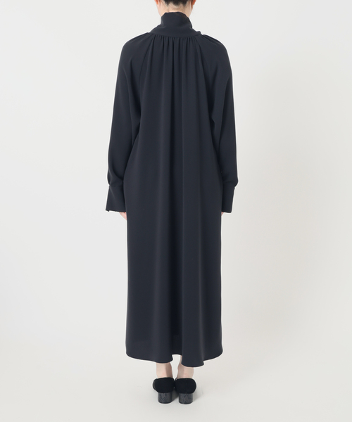 VERMEIL par iena(ヴェルメイユパーイエナ)の「《追加3》2WAY ボウタイワンピース(ワンピース・レディース・カーキ/ネイビー・FREE)」の22枚目の写真