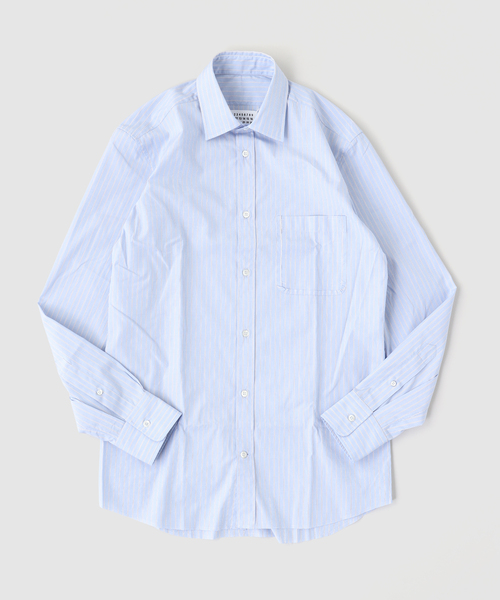 Maison Margiela(メゾンマルジェラ)の「MAISON MARGIELA(メゾン マルジェラ) PATCHED POCKET SHIRT(シャツ/ブラウス・メンズ・ブルー系その他・41/40)」の1枚目の写真