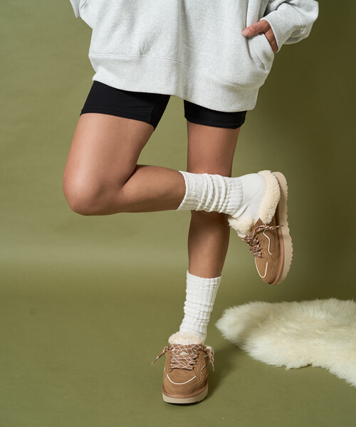 FREAK'S STORE（フリークスストア）の「限定展開 UGG/アグ W LOWMEL MULE/ウィメンズ ローメル ミュール[6~8サイズ展開]（スニーカー・レディース・キャメル/ブラック・7/8/6）」の18枚目の写真
