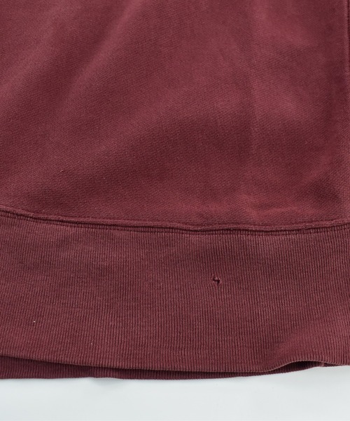 LABORATORY R(ラボラトリーアール)の「【USED】Y2K Champion “UNIVERSITY OF MASSACHUSETTS” リバースウィーブ スウェット(スウェット・メンズ・レッド・X-LARGE)」の5枚目の写真