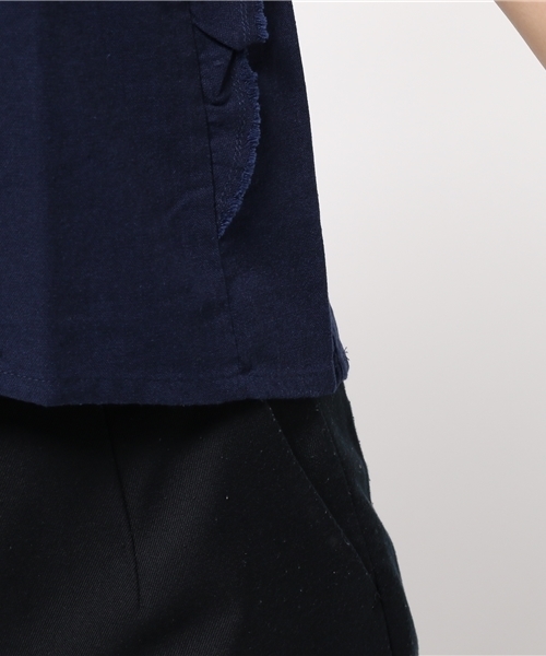 earth music&ecology(アースミュージックアンドエコロジー)の「麻混肩フリルブラウス(シャツ/ブラウス・レディース・ネイビー/ライトベージュ/カーキ/キャメル・FREE)」の6枚目の写真