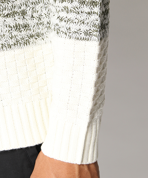 ikka（イッカ）の「グラデーションニットプルオーバー（ニット/セーター・メンズ・オリーブ/ライトグレー/ネイビー・LARGE/MEDIUM/X-LARGE）」の8枚目の写真