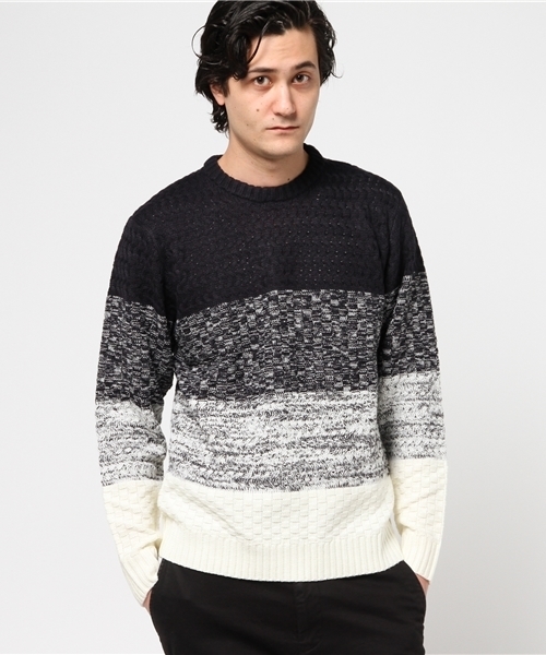 ikka（イッカ）の「グラデーションニットプルオーバー（ニット/セーター・メンズ・オリーブ/ライトグレー/ネイビー・LARGE/MEDIUM/X-LARGE）」の3枚目の写真