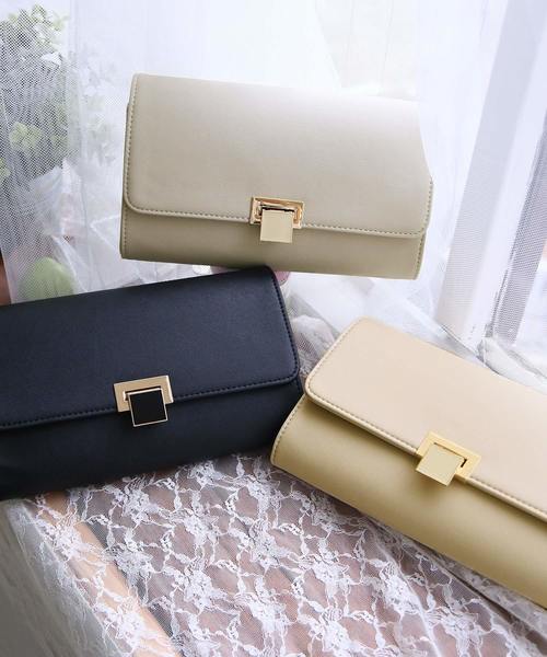 PourVous（プールヴー）の「スクエアロッククラッチバック 同窓会 結婚式 オケージョン 二次会（クラッチバッグ・レディース・ベージュ/ブラック/グレイッシュベージュ・FREE）」の5枚目の写真