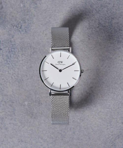 Daniel Wellington(ダニエルウェリントン)の「<Daniel Wellington(ダニエル ウェリントン)>PETITE WHITE 腕時計32mm†◆(アナログ腕時計・レディース・ゴールド/シルバー・FREE)」の2枚目の写真